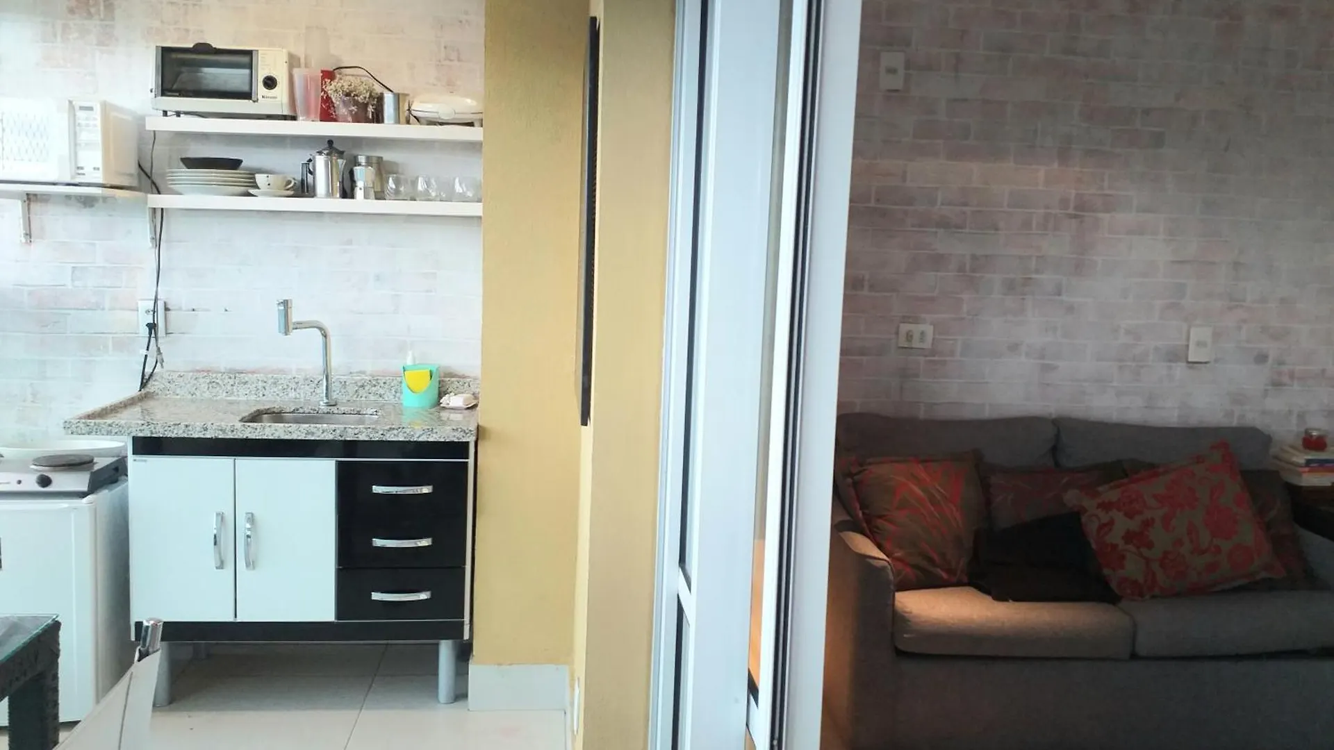 Lindo Studio Prox Aero Cgh Sao Paulo Brazil